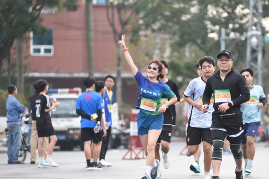 Những hình ảnh ấn tượng tại Giải chạy “Vì sức khỏe cộng đồng TP.Tam Kỳ 2025”