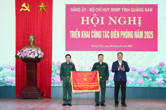 Bộ đội Biên phòng Quảng Nam được Bộ Quốc phòng tặng Cờ thi đua