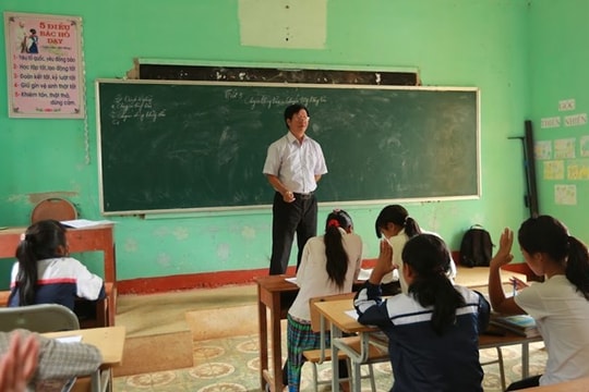 Bộ GD-ĐT trả lời cử tri Quảng Nam về tinh giản biên chế ngành giáo dục