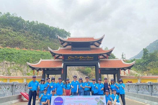 Vé Cổng Trời Đông Giang 2025 công bố trên Danago.vn