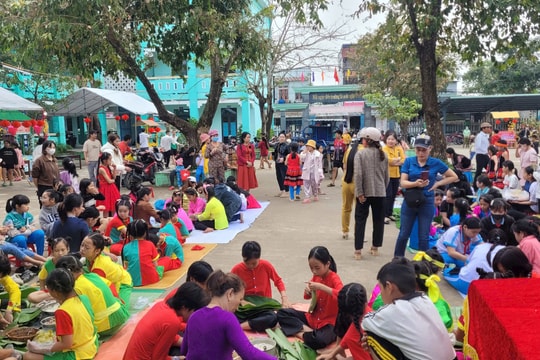 Tết ấm cho học trò