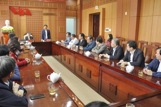 Thường trực Tỉnh ủy Quảng Nam gặp mặt cán bộ luân chuyển, điều động