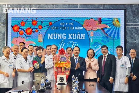 Lãnh đạo thành phố thăm, chúc Tết Nguyên đán Ất Tỵ 2025