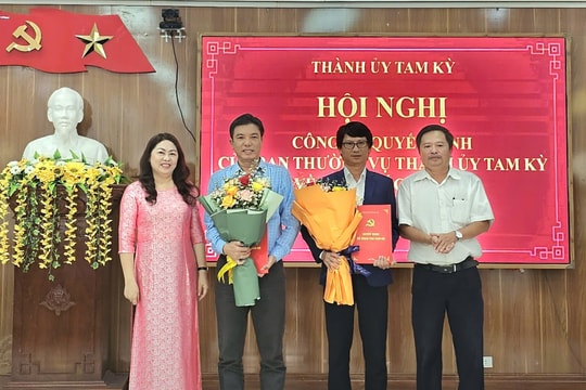 Chăm lo xây dựng đội ngũ cán bộ