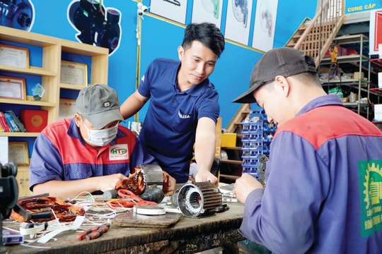 Vượt sóng gió, nối nghiệp gia đình