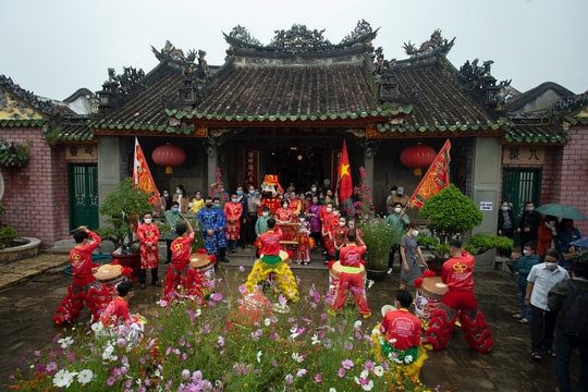 The vibrancy of the lantern festival