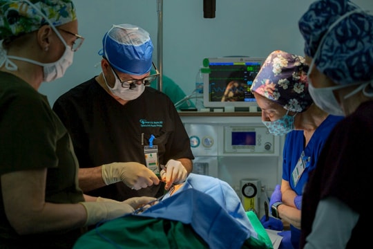 Bệnh viện Đa khoa Sài Gòn Hội An phẫu thuật từ thiện "Vì nụ cười trẻ thơ"