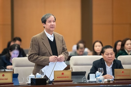 Bộ trưởng Bộ GD-ĐT giải trình về việc dạy thêm, học thêm