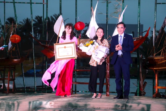 Nghề chiếu cói Kim Bồng đón bằng công nhận nghề truyền thống tỉnh Quảng Nam