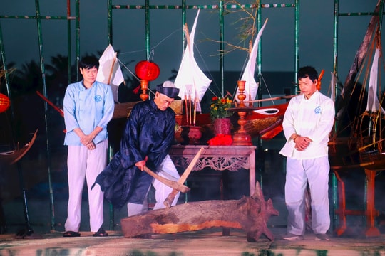 Giữ hồn lễ hội mùa xuân