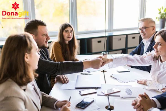 Donagift - Đơn vị sản xuất quà tặng in logo cho doanh nghiệp