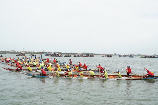 Hội An tổ chức đua ghe đầu năm Ất Tỵ