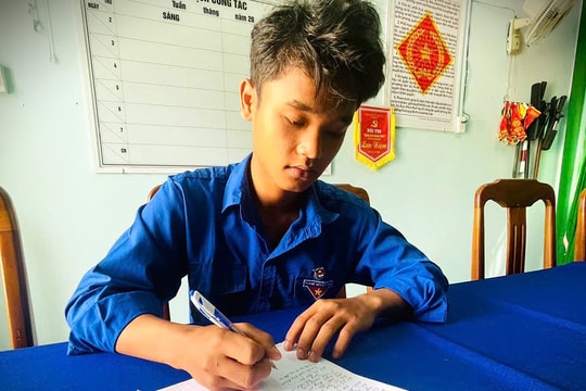 Góp sức trẻ bảo vệ Tổ quốc, thanh niên Quảng Nam viết đơn tòng quân