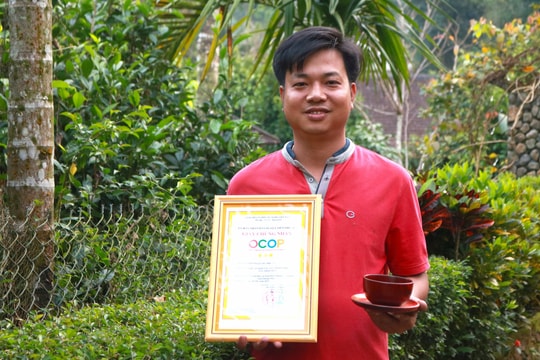 Chàng trai 9X Tiên Phước khởi nghiệp từ gỗ địa phương