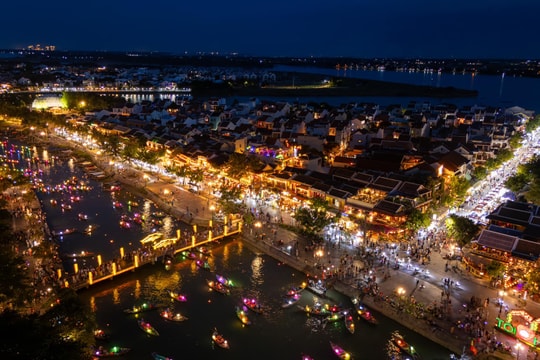 Tìm hướng phát triển kinh tế đêm ở Hội An