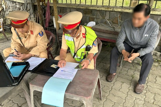 Quảng Nam: Phát hiện và xử lý nhiều xe khách vi phạm sau Tết