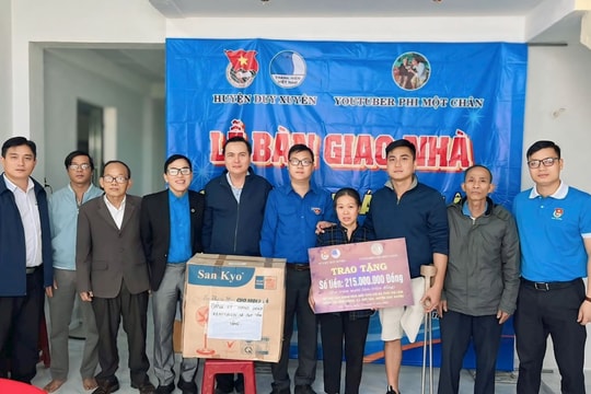 Huyện đoàn Duy Xuyên lập thành tích chào mừng ngày quê hương giải phóng