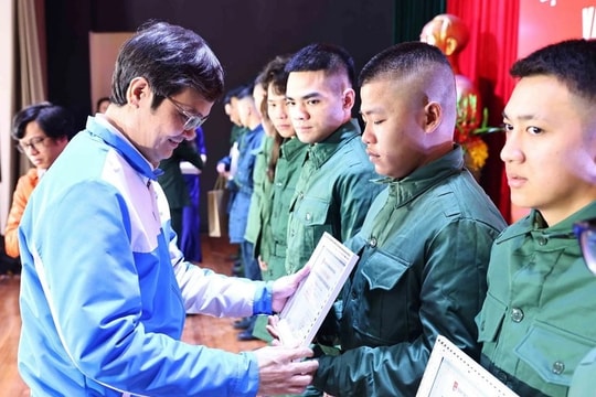 Hạn chế việc bù đổi, loại trả công dân không đủ tiêu chuẩn sức khỏe nhập ngũ