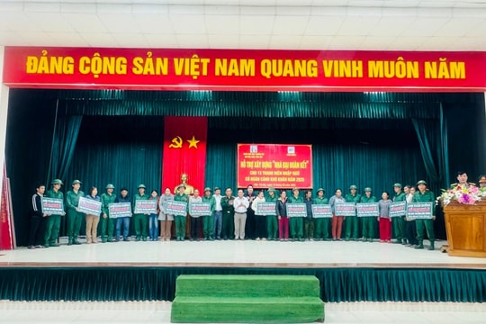 Bắc Trà My: Hỗ trợ 13 nhà đại đoàn kết cho thanh niên nhập ngũ