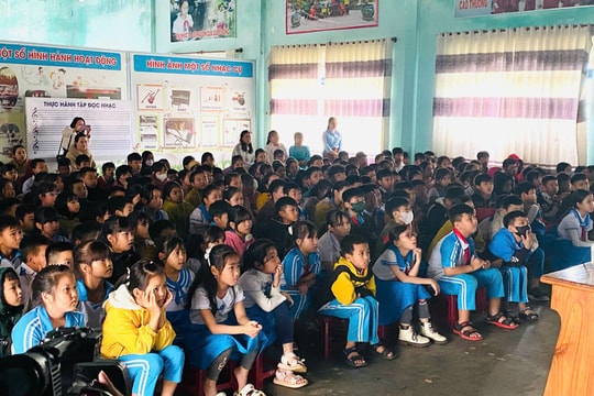 Khởi động đưa điện ảnh vào học đường