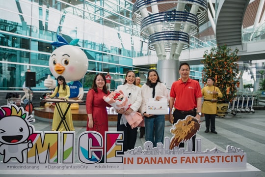 Khởi sắc thị trường du lịch MICE