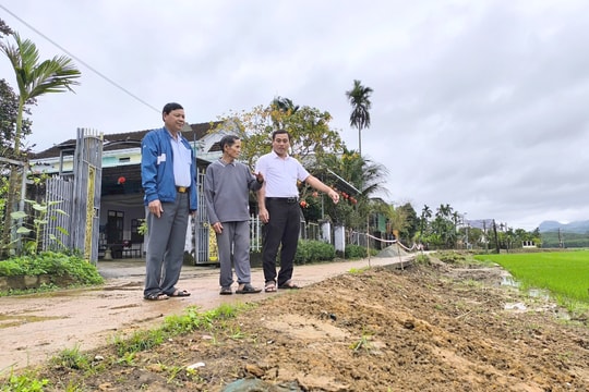 Đồng lòng hiến đất mở đường