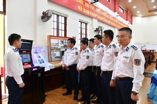 Cảnh sát biển thi mô hình học cụ, phần mềm ứng dụng và giáo án huấn luyện