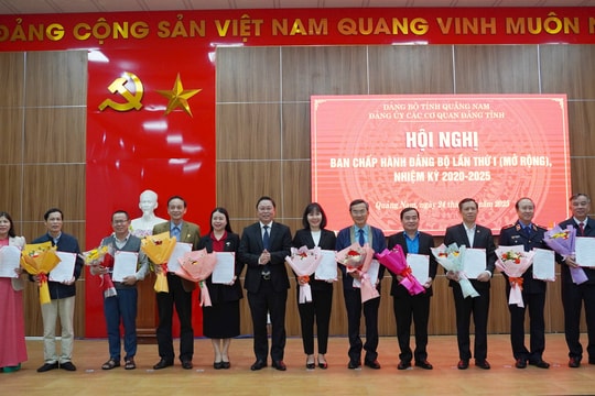 Đảng bộ các cơ quan đảng tỉnh Quảng Nam kiện toàn tổ chức bộ máy và nhân sự