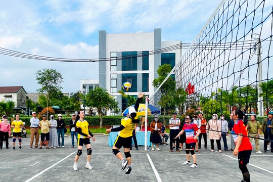 Duy Xuyên tổ chức giải bóng chuyền nữ công chức, viên chức, người lao động