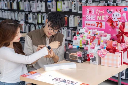 Top 10 món quà 8/3 cho bạn gái lãng mạn, ngọt ngào nhất