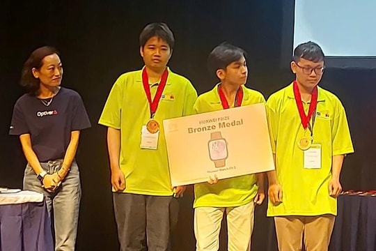 ‏Sinh viên Đà Nẵng đoạt huy chương đồng kỳ thi lập trình khu vực châu Á - Thái Bình Dương ‏