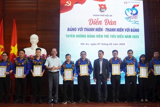 Phát triển đảng viên trẻ ở Hội An