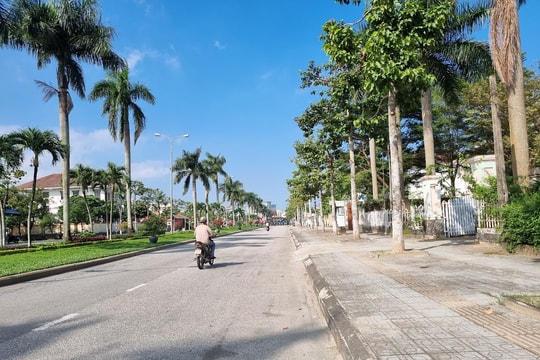 Phê duyệt báo cáo nghiên cứu khả thi đầu tư xây dựng công trình hoàn thiện đường Hùng Vương (TP.Tam Kỳ)