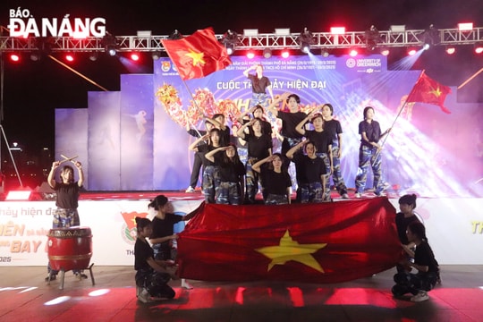 Sôi động cuộc thi nhảy hiện đại 'Thanh niên Đà Nẵng - Khát vọng bay cao'