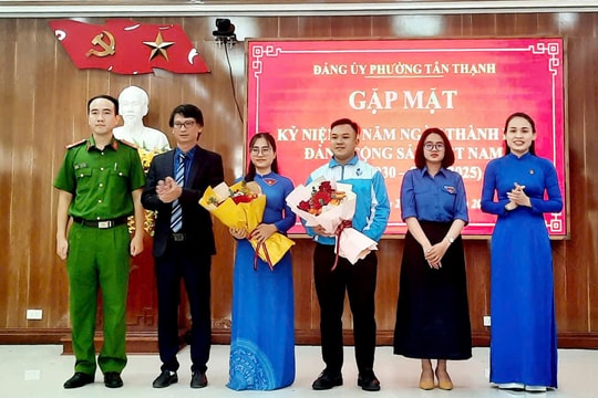 Đoàn phường Tân Thạnh phát huy vai trò đảng viên trẻ trong bảo vệ nền tảng tư tưởng của Đảng