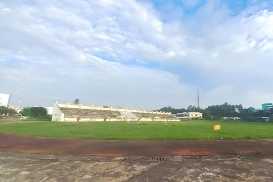 Đại Lộc bắn pháo hoa nhân kỷ niệm 50 năm giải phóng quê hương