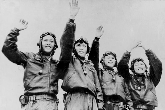 Hai phi công Quảng Nam mở màn thắng lợi trong mặt trận trên không năm 1965