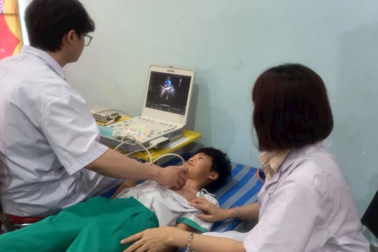Khám sàng lọc bệnh tim, mạch miễn phí cho hơn 3.500 học sinh huyện Nam Giang