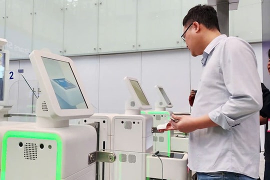 Sân bay đầu tiên tự động hóa 100% thủ tục xuất nhập cảnh