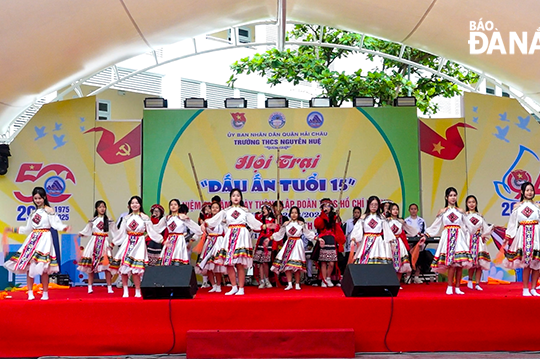 Sôi động Hội trại 'Dấu ấn tuổi 15'