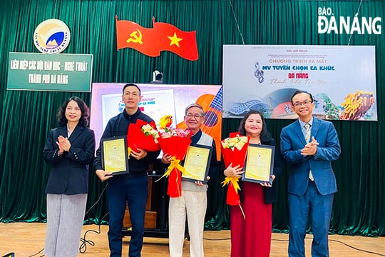 Ra mắt MV 'Đà Nẵng – Thành phố tôi yêu'