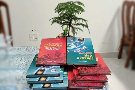 Thăng Bình phát hành 2 tập sách nhân kỷ niệm 50 năm giải phóng quê hương