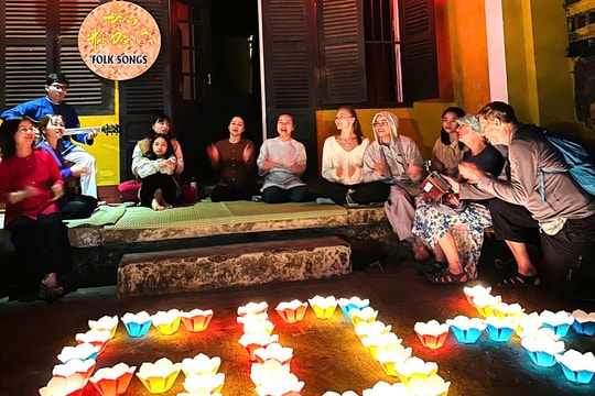 Hội An hưởng ứng Giờ Trái đất 2025