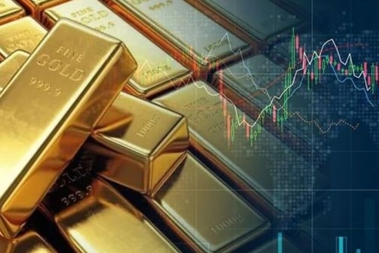 Giá vàng tăng mạnh, liệu có sắp điều chỉnh giảm