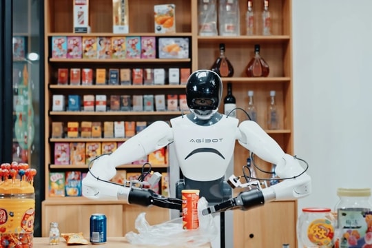 Sôi động cuộc đua sản xuất robot hình người