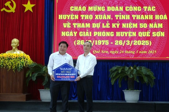 Huyện Thọ Xuân (Thanh Hóa) hỗ trợ Quế Sơn 100 triệu đồng xây nhà đại đoàn kết