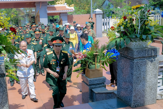 Cựu chiến binh Tiểu đoàn Đặc công 409 - Quân khu 5 thăm chiến trường xưa