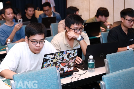 Gần 100 lập trình viên tiếp cận các công nghệ trí tuệ nhân tạo mới của Google