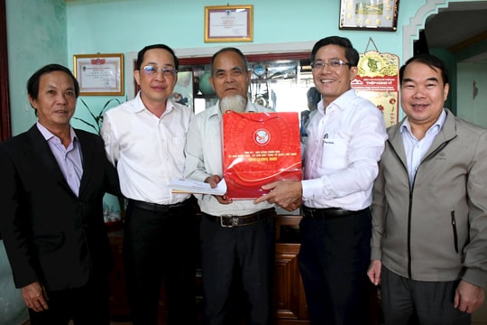 Tinh thần anh hùng Lê Y