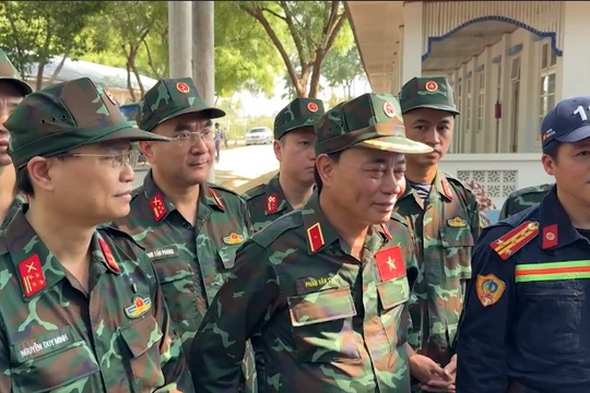 Lực lượng cứu hộ cứu nạn Việt Nam trinh sát hiện trường động đất tại Myanmar